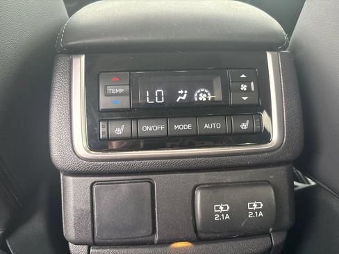 Used 2019 Subaru Ascent Limited w/ Popular Package #3 AWD/4WD image 42