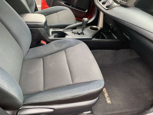 Used 2014 Toyota RAV4 LE AWD/4WD image 14