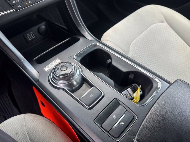 Used 2020 Ford Fusion SE w/ Equipment Group 151A FWD image 30