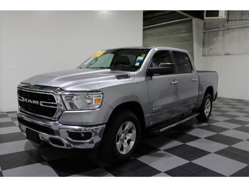 Used 2019 RAM 1500 Big Horn image 7