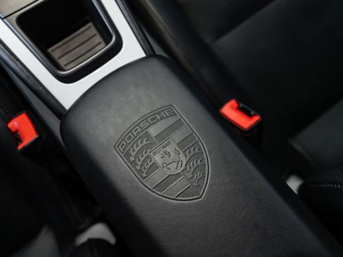 Certified 2016 Porsche 911 Turbo AWD/4WD image 24
