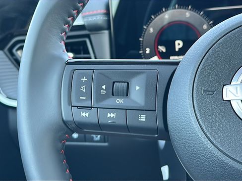 New 2025 Nissan Kicks SR image 19