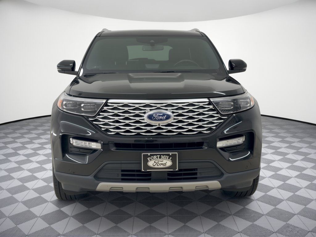 Used 2022 Ford Explorer Platinum w/ Equipment Group 601A AWD/4WD image 6