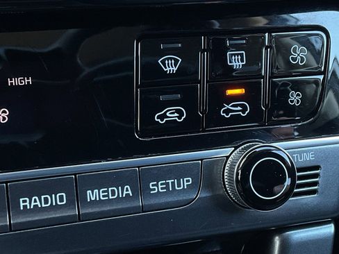 Used 2025 Kia Seltos S image 33