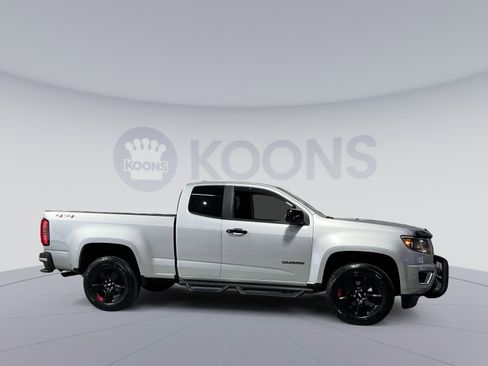 Used 2017 Chevrolet Colorado LT w/ Redline Special Edition image 17