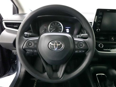 Used 2020 Toyota Corolla LE image 16