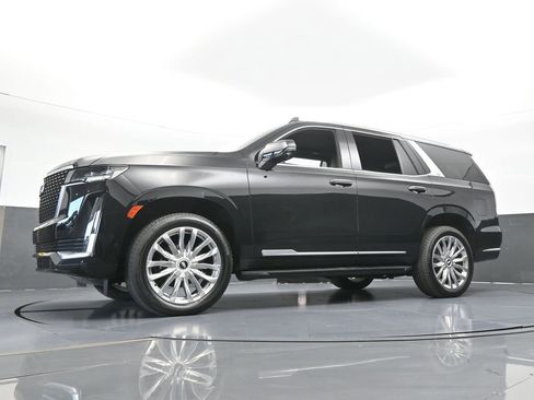 Used 2023 Cadillac Escalade Premium Luxury image 62