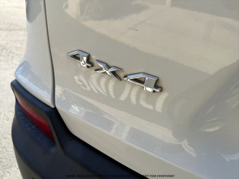 Used 2019 Jeep Cherokee Latitude Plus AWD/4WD image 30