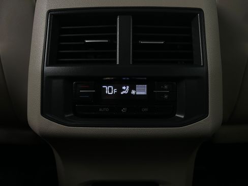 Used 2021 Volkswagen Atlas SEL AWD/4WD image 30