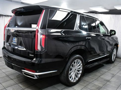 Used 2023 Cadillac Escalade Premium Luxury AWD/4WD image 6