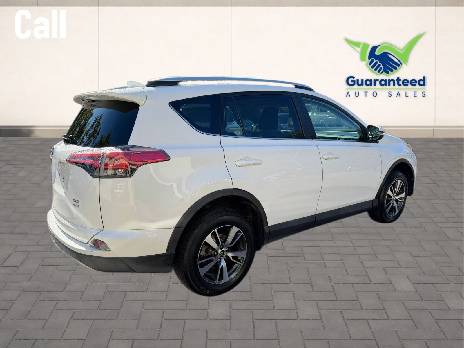 Used 2016 Toyota RAV4 XLE AWD/4WD image 6