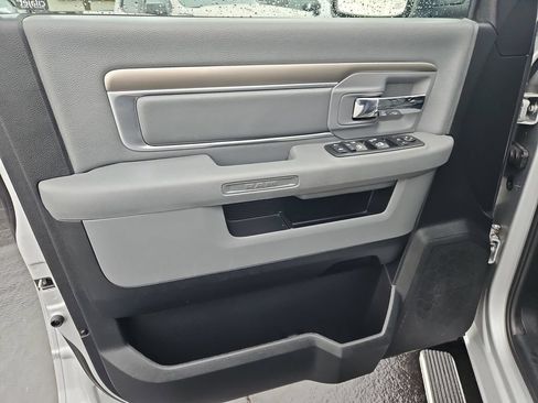 Used 2016 RAM 1500 Big Horn w/ Heated Seats & Wheel Group AWD/4WD image 10