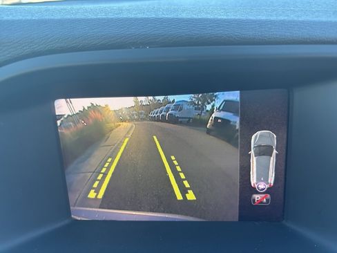 Used 2018 Volvo V60 T5 Dynamic w/ Vision Package image 40