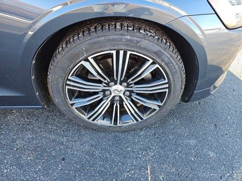 Used 2019 Volvo S60 T5 Inscription image 10