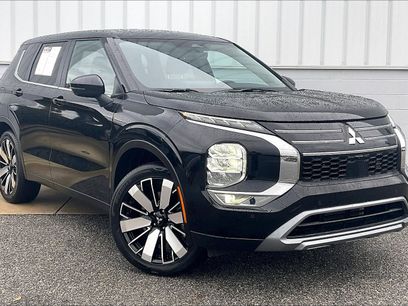 Used 2025 Mitsubishi Outlander SE