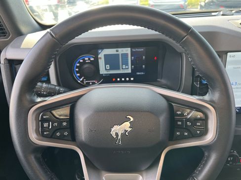 Used 2024 Ford Bronco Black Diamond image 16