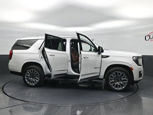 Used 2023 GMC Yukon Denali Ultimate image 30