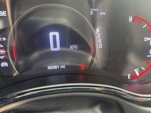 Used 2024 Dodge Durango GT image 3