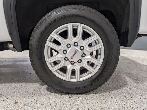 Used 2024 GMC Sierra 2500 SLE w/ SLE Convenience Package AWD/4WD image 13