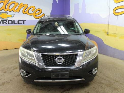 Used 2014 Nissan Pathfinder Platinum AWD/4WD image 3