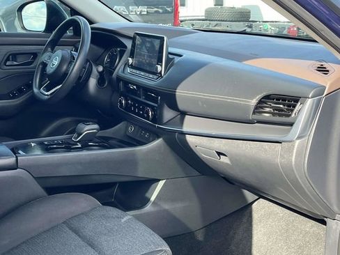 Used 2021 Nissan Rogue S image 24