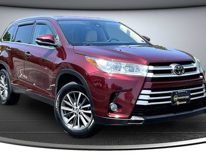 Used 2019 Toyota Highlander XLE