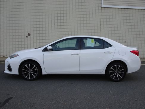 Used 2019 Toyota Corolla SE image 4