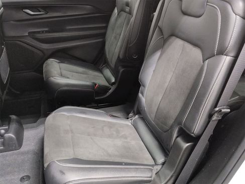 Certified 2024 Jeep Grand Cherokee L Altitude image 21