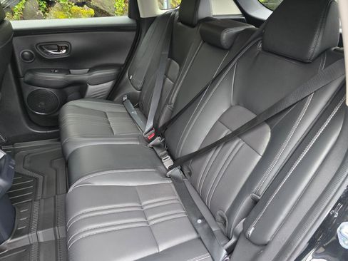 Certified 2024 Honda HR-V EX-L image 19