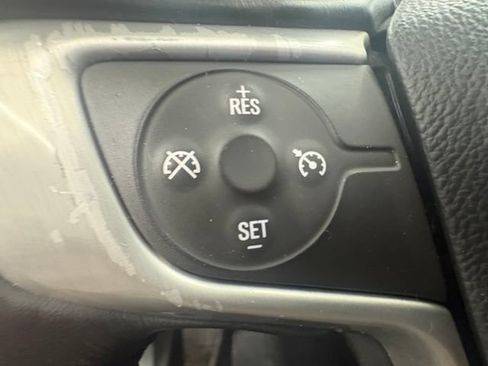 Used 2018 GMC Terrain SLE FWD image 16