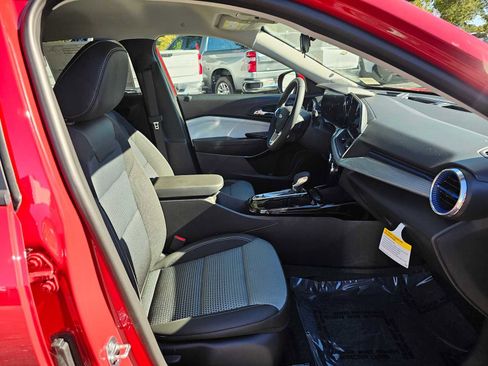 New 2026 Chevrolet Trax LT image 10