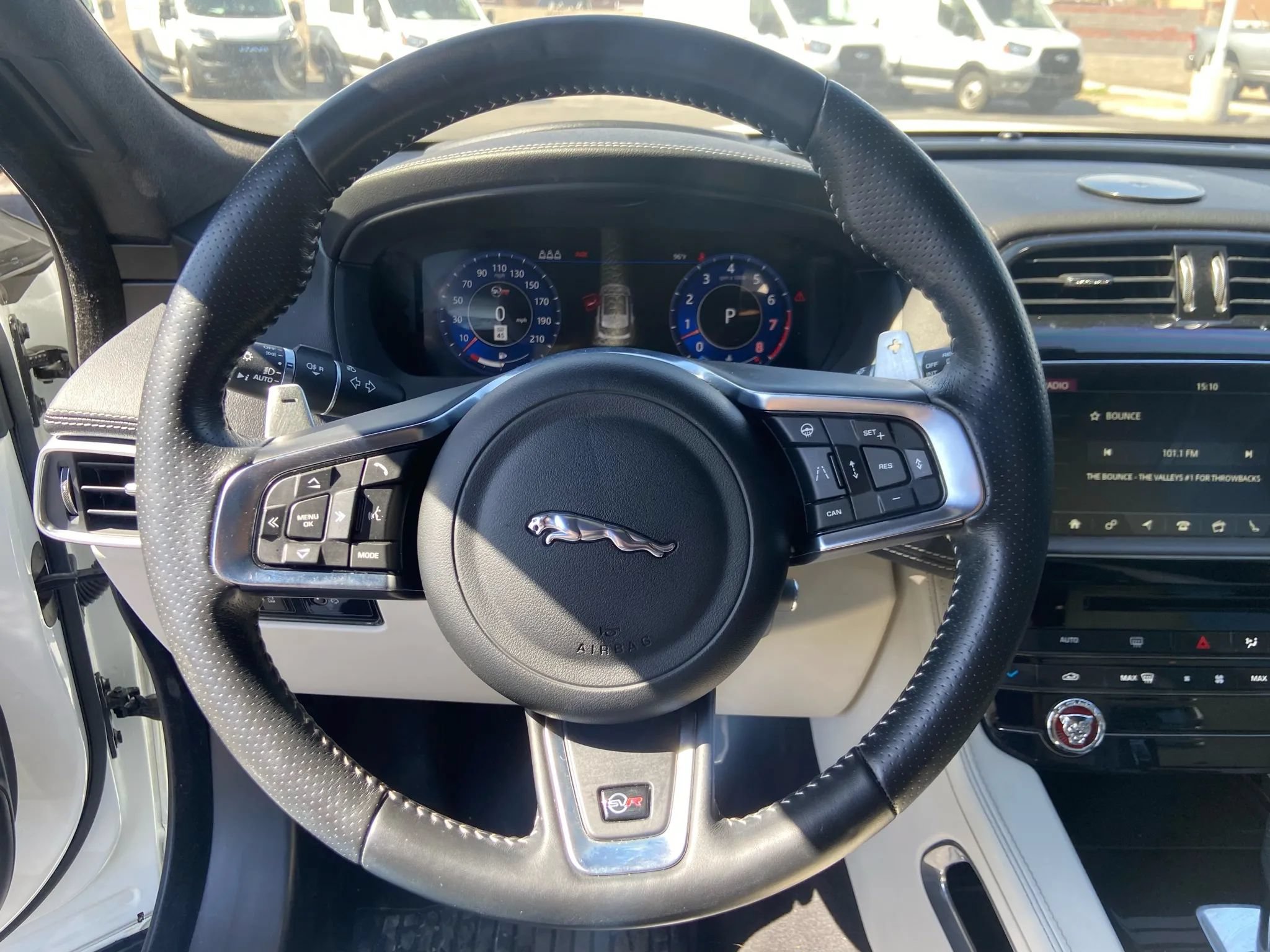Used 2020 Jaguar F-PACE SVR AWD/4WD image 22