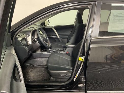 Used 2018 Toyota RAV4 LE w/ All Weather Liner Package AWD/4WD image 19