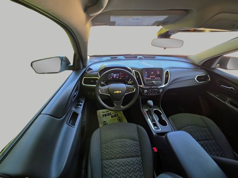 Used 2024 Chevrolet Equinox LT w/ LPO, Floor Liner Package FWD image 13