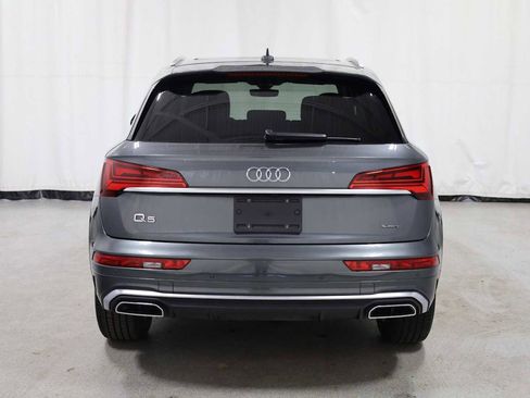 Used 2023 Audi Q5 2.0T Premium w/ Convenience Package image 7