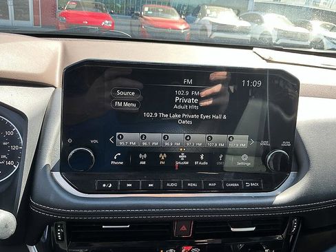 Certified 2022 Nissan Rogue SL w/ SL Premium Package FWD image 16