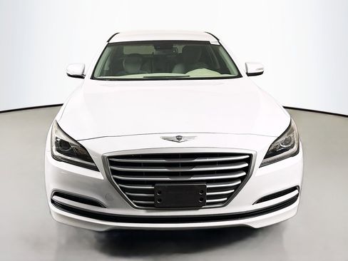 Used 2016 Hyundai Genesis 3.8 RWD image 2