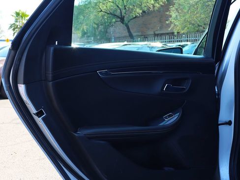 Used 2017 Chevrolet Impala Premier FWD image 32