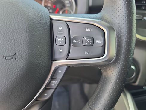 New 2026 RAM 1500 Express AWD/4WD image 21