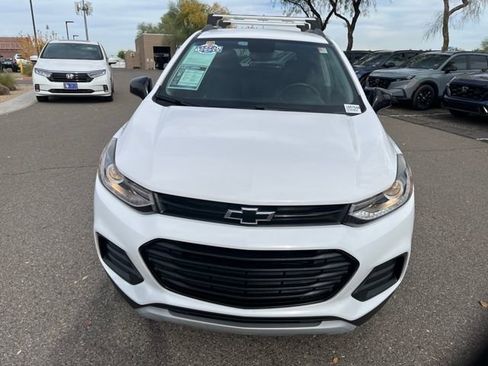 Used 2020 Chevrolet Trax LT w/ Redline Edition image 19