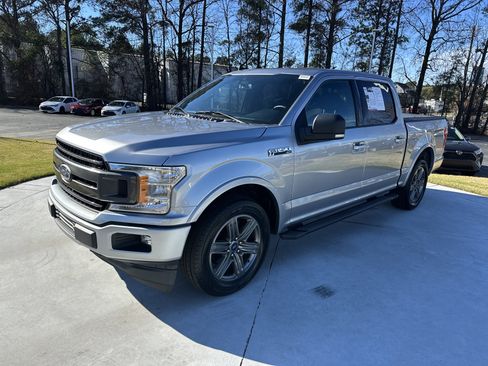 Used 2020 Ford F150 XLT w/ Equipment Group 302A Luxury image 5