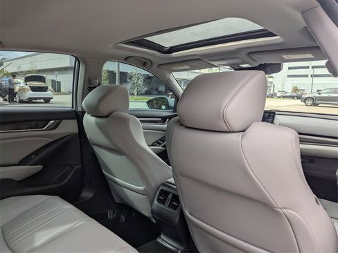 Used 2018 Honda Accord EX-L image 16