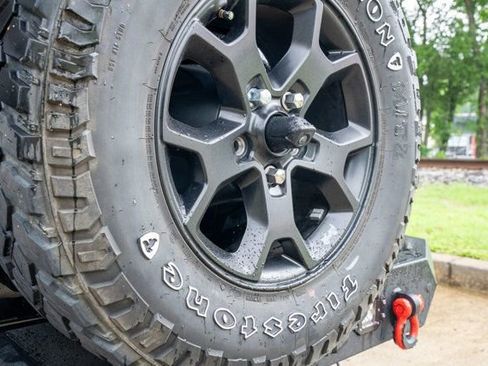 Used 2021 Jeep Wrangler Sport AWD/4WD image 13