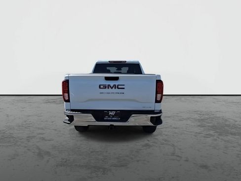 New 2026 GMC Sierra 1500 SLE image 7