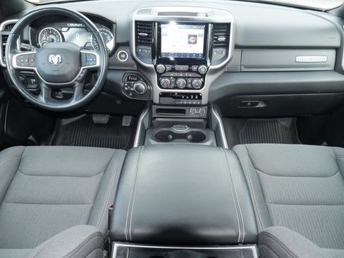 Used 2022 RAM 1500 Big Horn AWD/4WD image 7