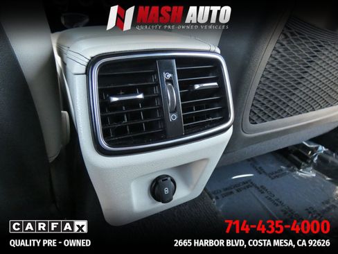 Used 2022 Genesis G70 2.0T RWD image 41