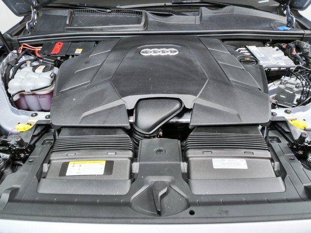 Used 2022 Audi Q7 3.0T Premium w/ Convenience Package AWD/4WD image 35