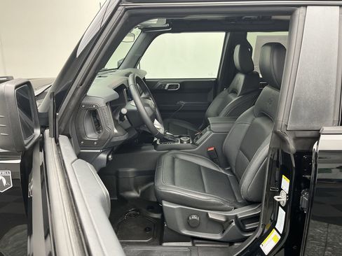 New 2025 Ford Bronco Big Bend image 3