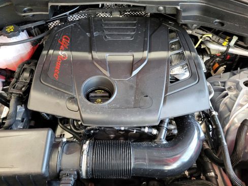 New 2025 Alfa Romeo Stelvio Sprint image 79