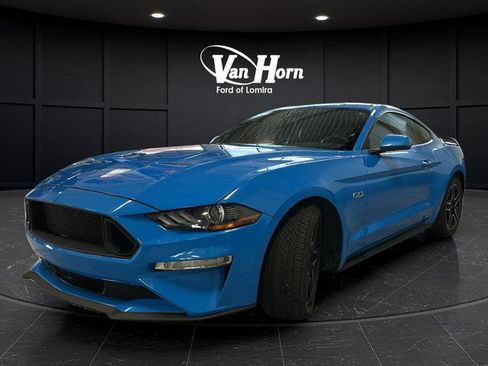 Used 2022 Ford Mustang GT Premium w/ Equipment Group 401A RWD image 3